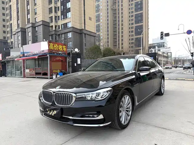 BMW 7 SERIES