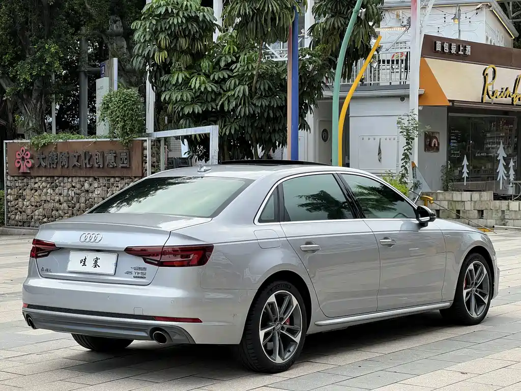 Audi A4L — миниатюра 9