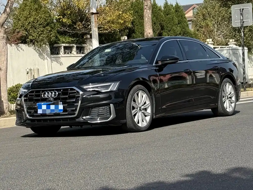 Audi A6L 2022