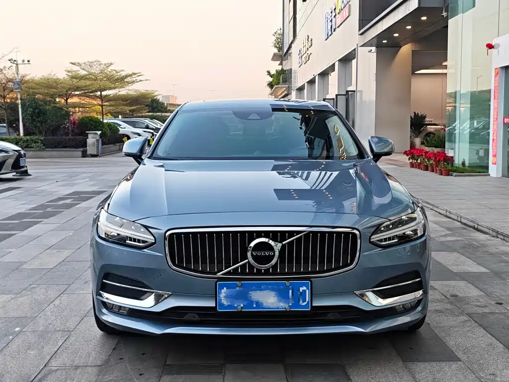 Volvo S90 2019 T5