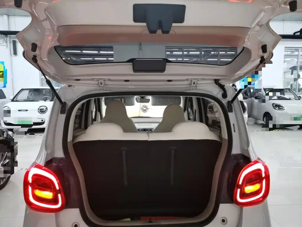 Wuling MINIEV — миниатюра 19