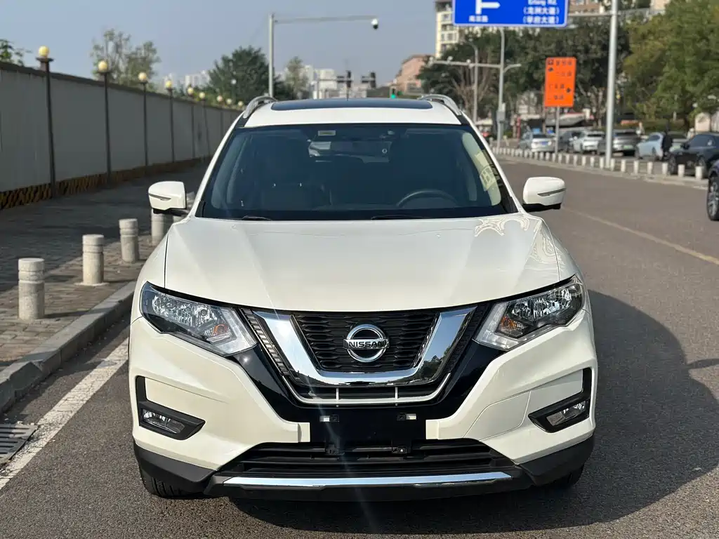 NISSAN QIJUN