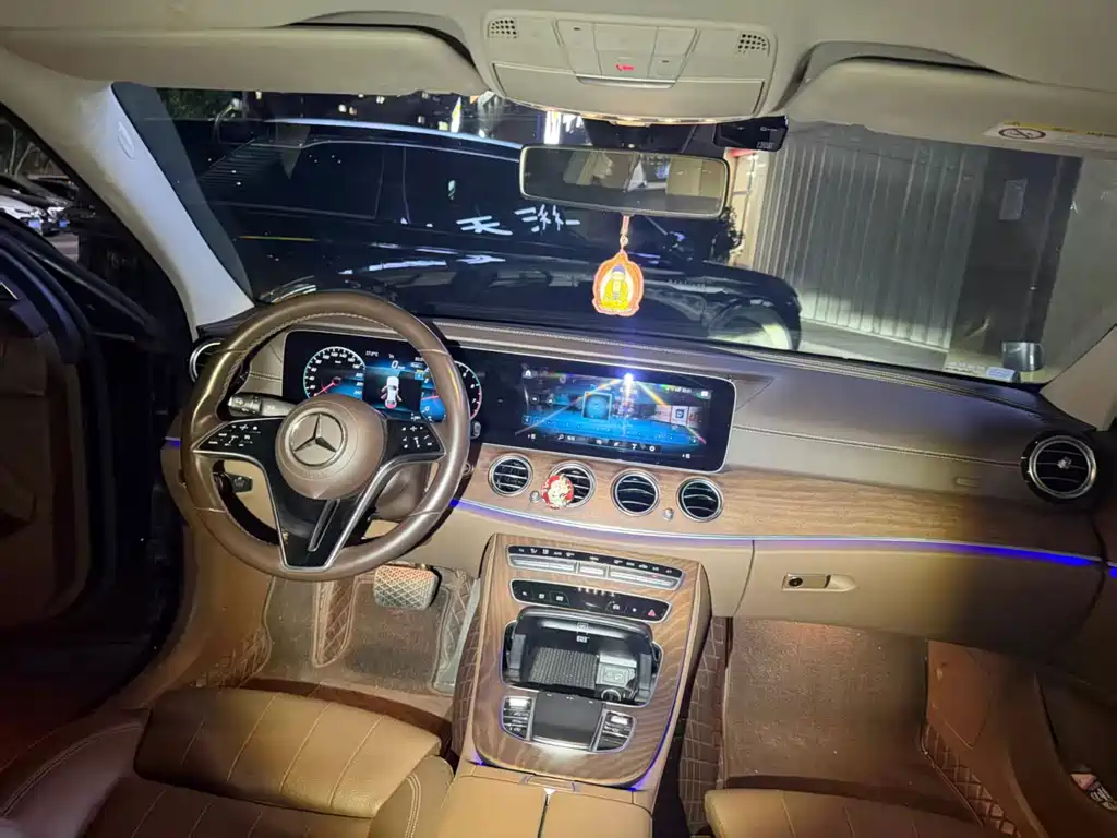 Mercedes-Benz E-Class — миниатюра 4