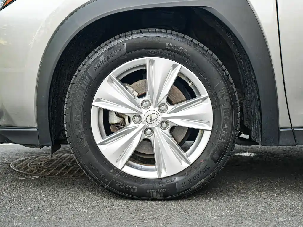 Lexus UX — миниатюра 8