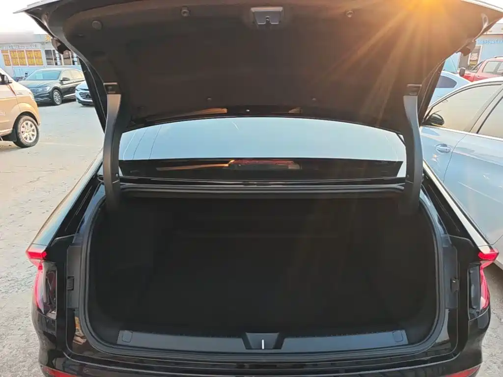 Wuling Xingguang — миниатюра 19