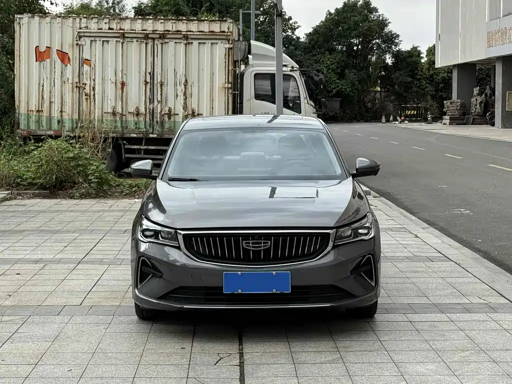 Geely Emgrand — миниатюра 2