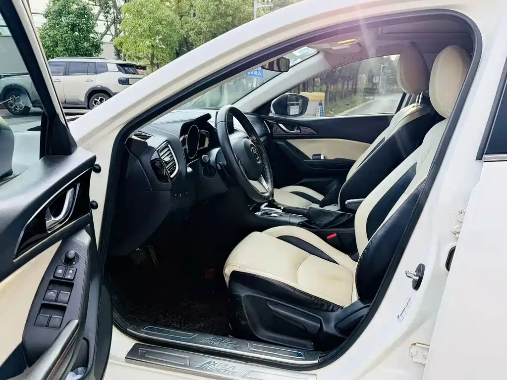 Mazda 3 Axela — миниатюра 7