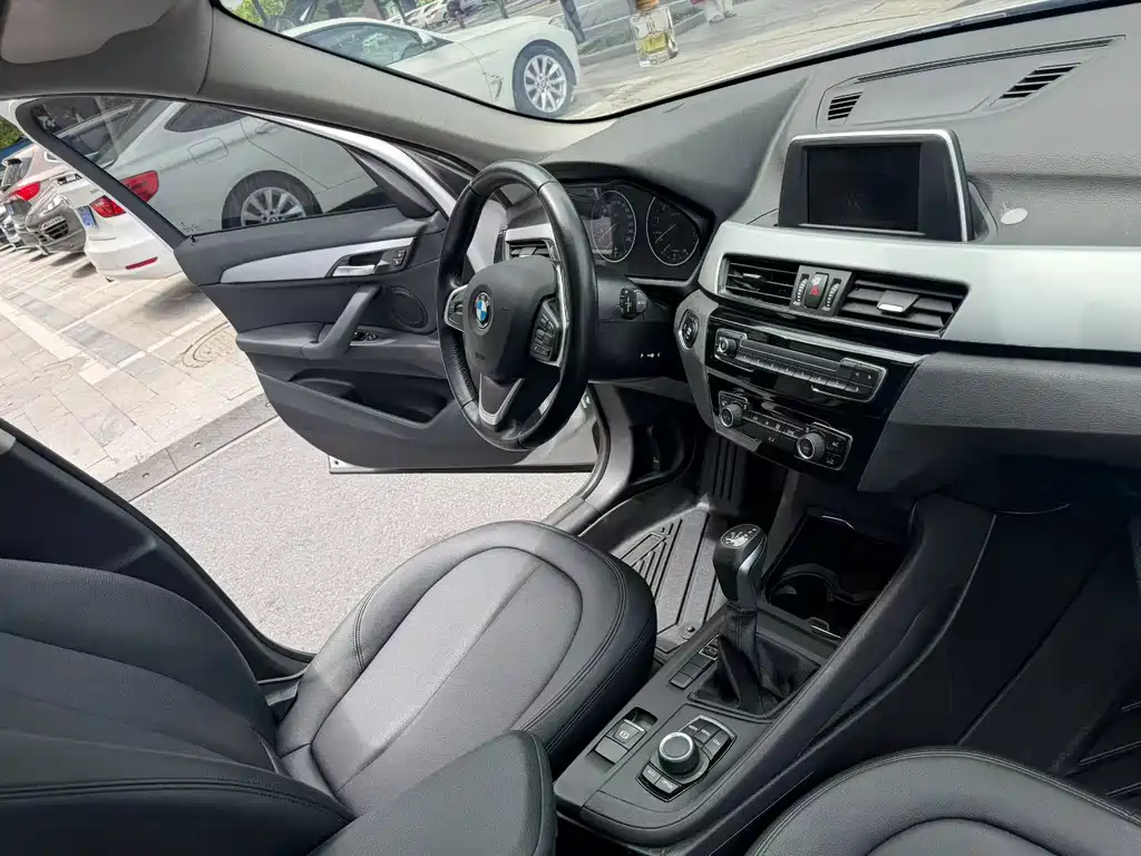 BMW X1 — миниатюра 7