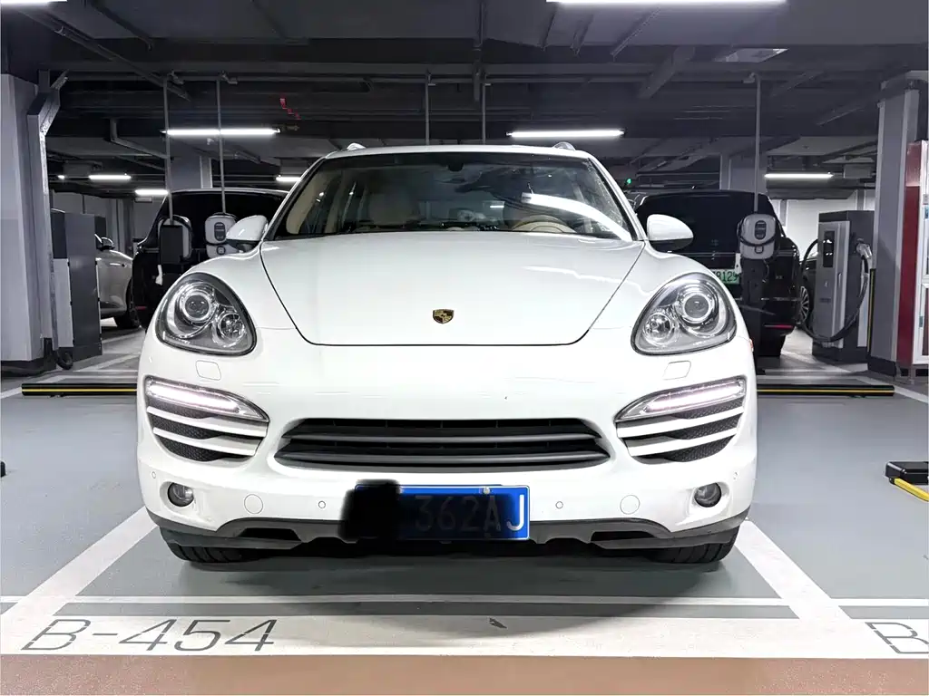 Porsche Cayenne — миниатюра 2