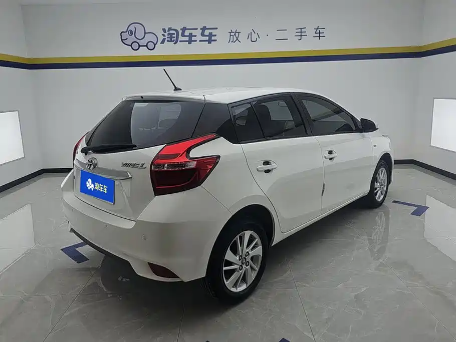 Toyota Yaris L — миниатюра 3