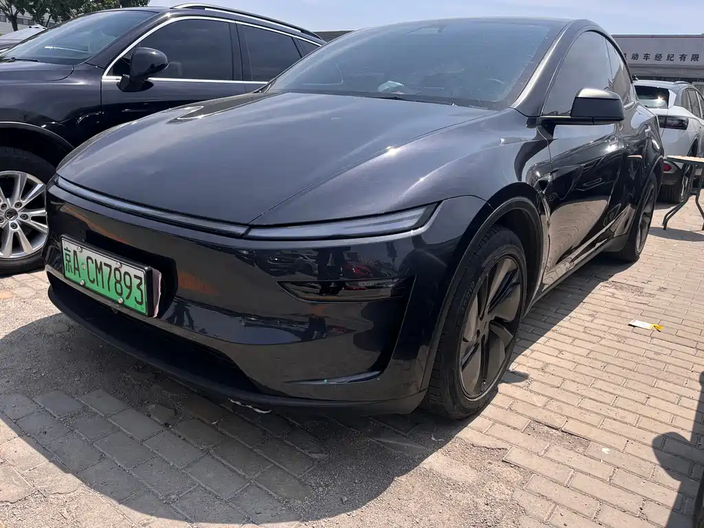 Tesla Model Y 2026