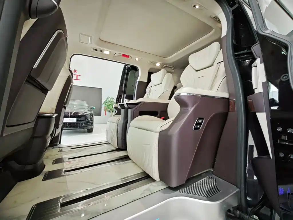 Hongqi Hongqi HQ9 — миниатюра 10