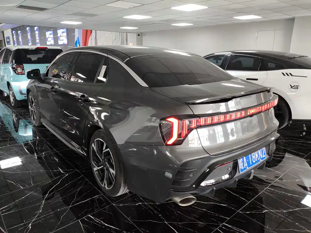 Lynk & Co 03 — миниатюра 4