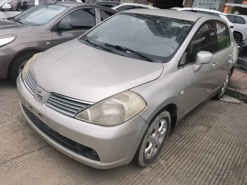 Nissan Tiida 2006 1.6J MT