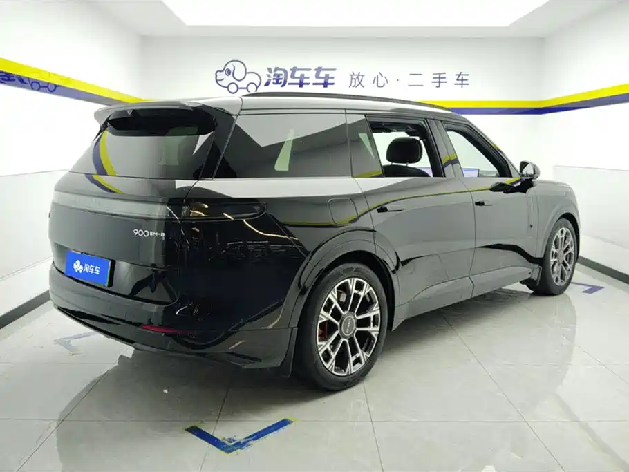 Lynk & Co 900 2025 1.5T Ultra 6 мест