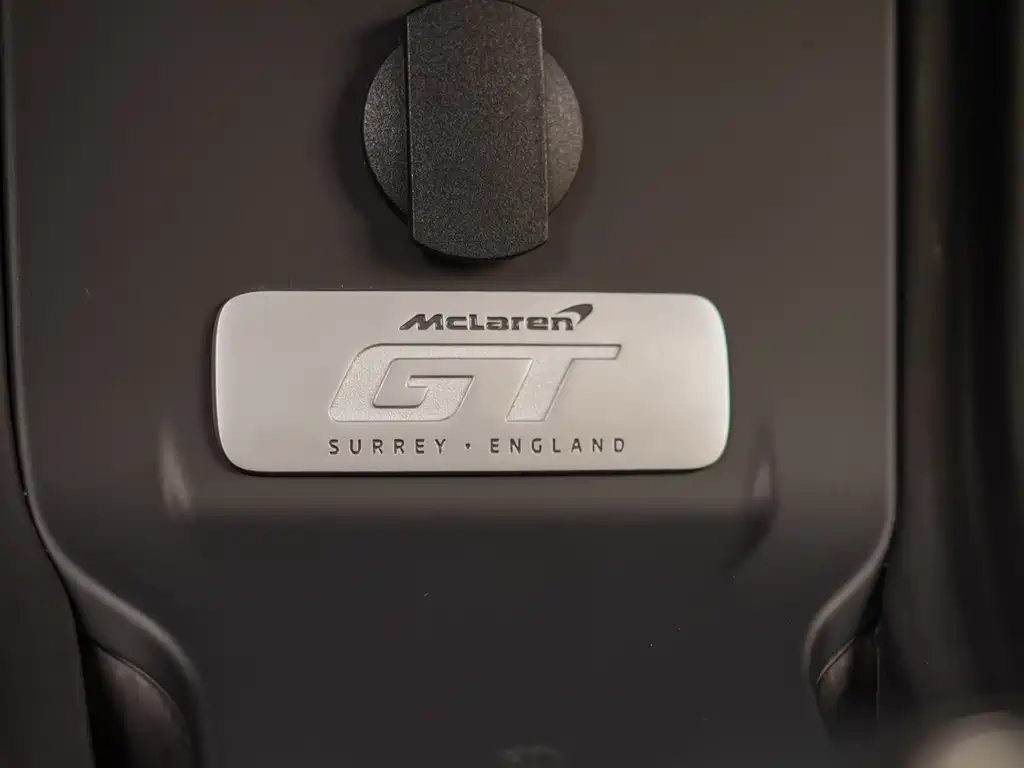 McLaren GT — миниатюра 11