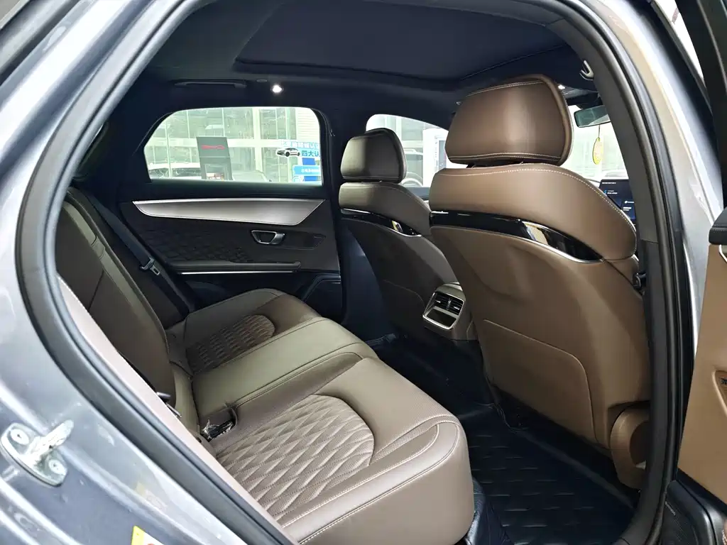 BYD Han — миниатюра 5
