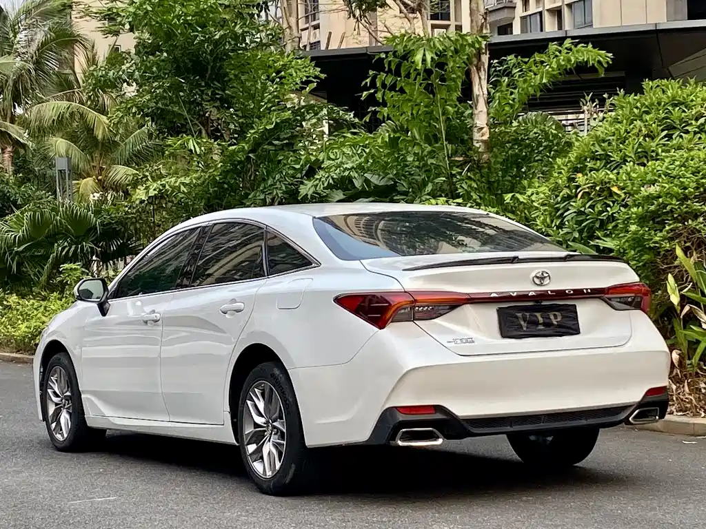 Toyota Avalon 2019 2.0L VI