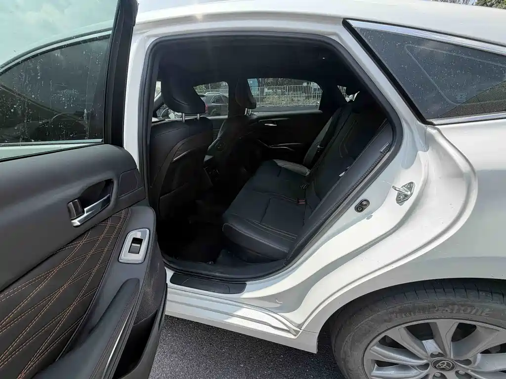 Toyota Avalon — миниатюра 10