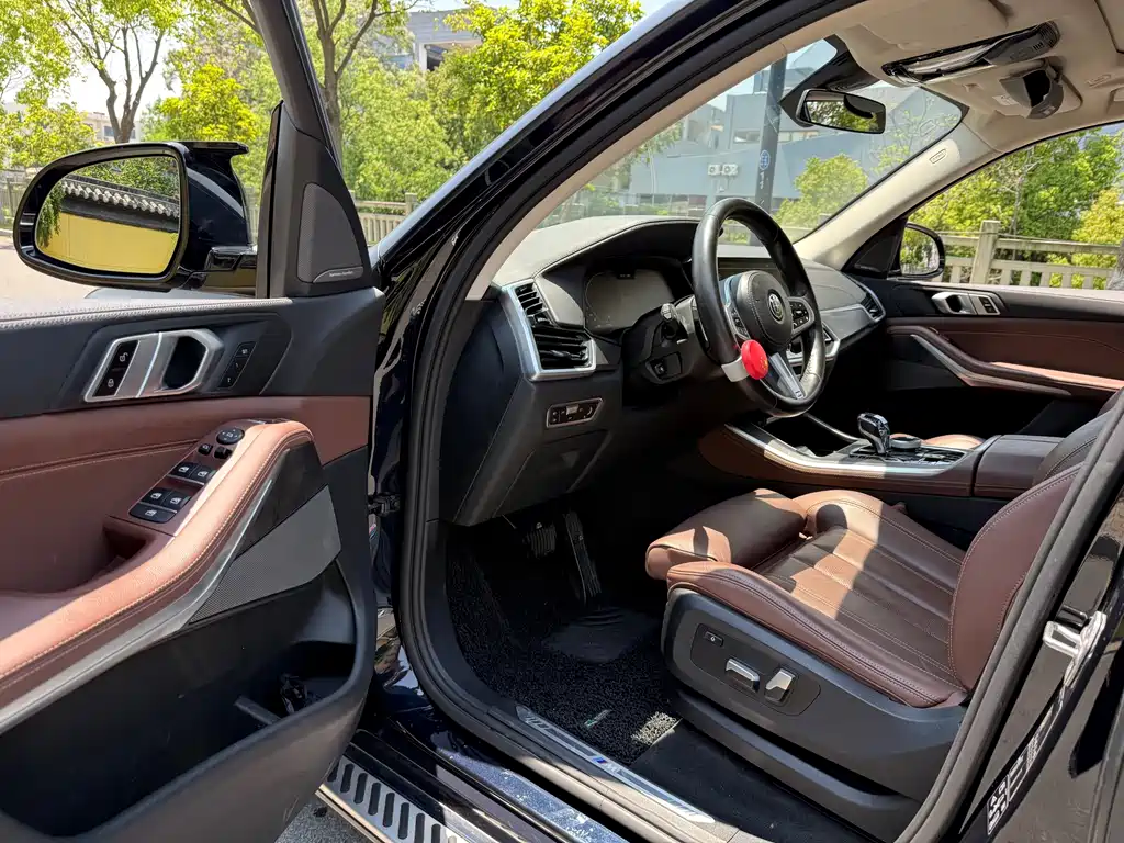 BMW X5 2021 xDrive40i M Sport
