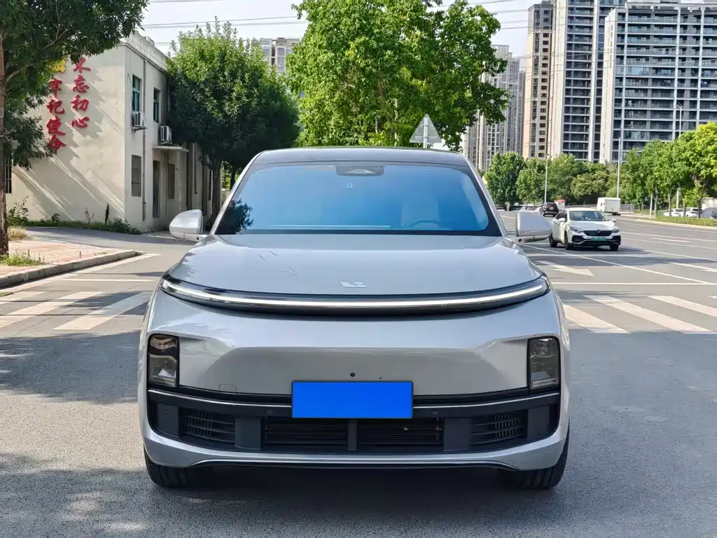 Li Auto L8 2023 Pro