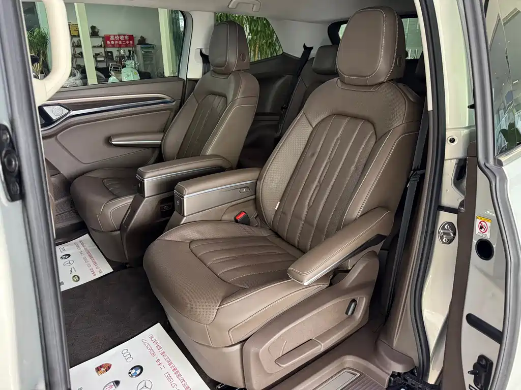Volkswagen Viloran — миниатюра 10