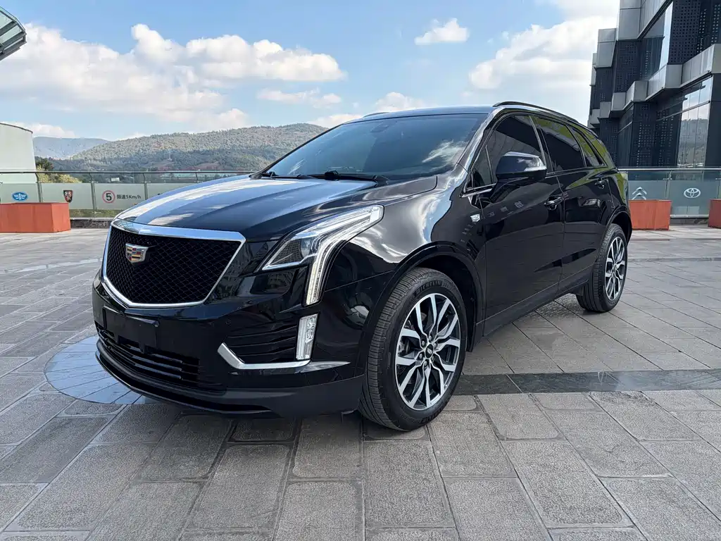 CADILLAC XT5