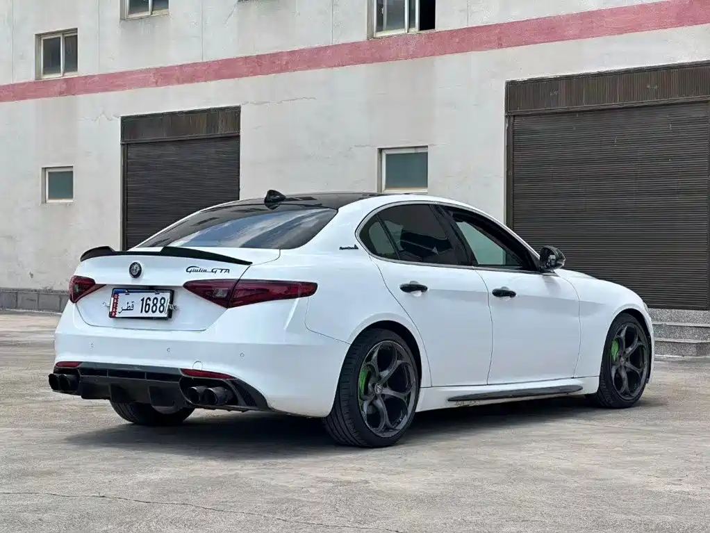 Alfa Romeo Giulia — миниатюра 9