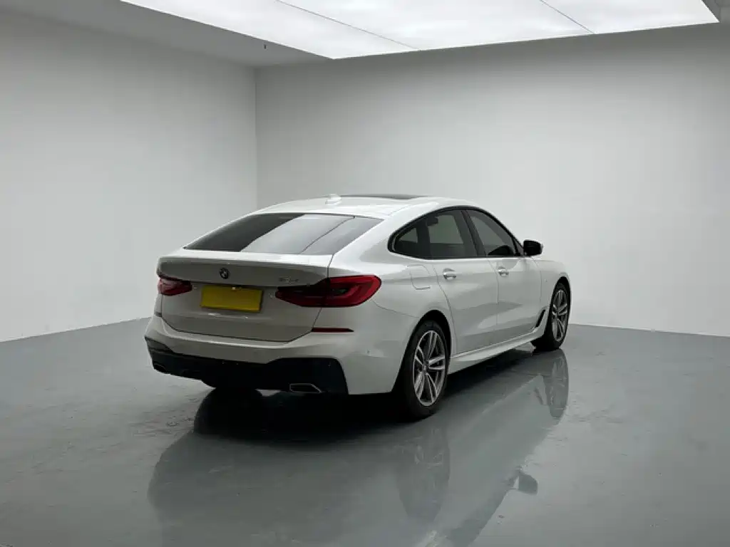 BMW 6 Series GT — миниатюра 6