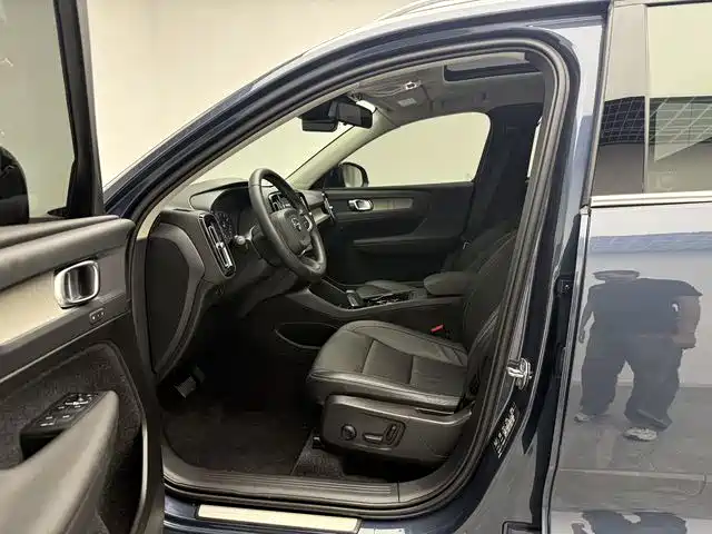 Volvo XC40 — миниатюра 14