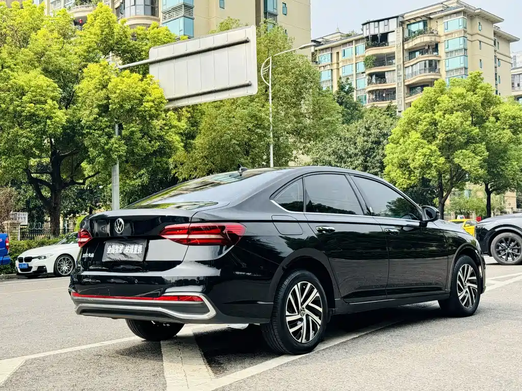 Volkswagen Lavida — миниатюра 3
