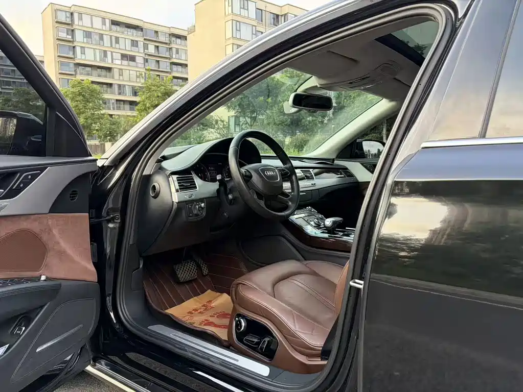 Audi A8 — миниатюра 13