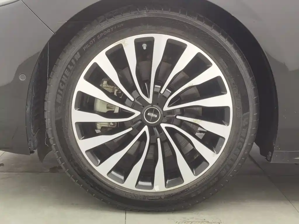 Lincoln Continental — миниатюра 17