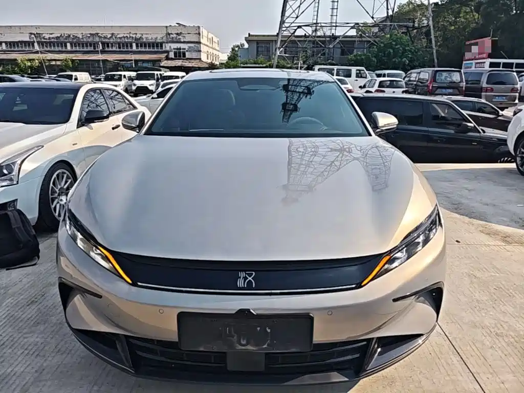 BYD Han — миниатюра 3