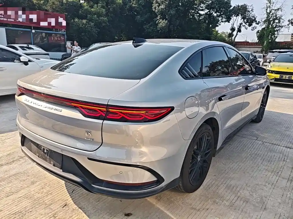 BYD Han — миниатюра 7
