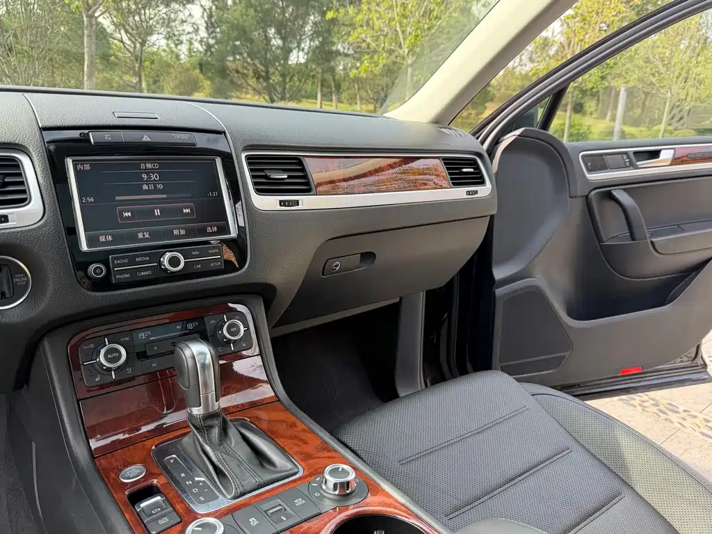 Volkswagen Touareg — миниатюра 18