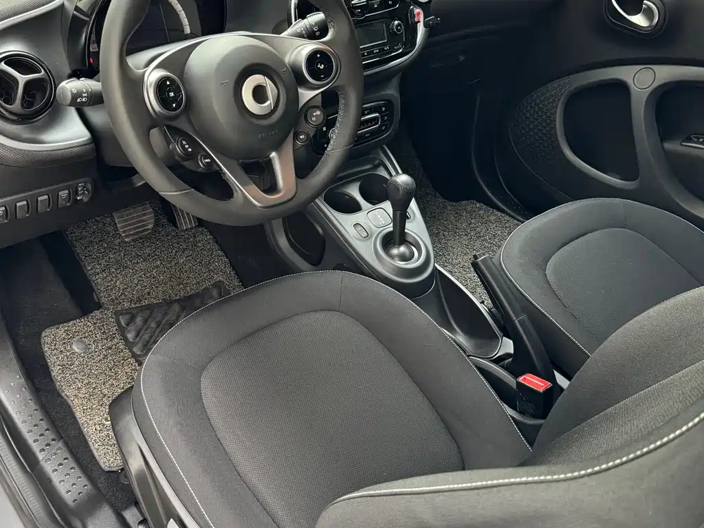 smart Smart Fortwo — миниатюра 6