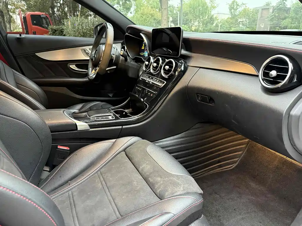 MERCEDES-BENZ C CLASS AMG