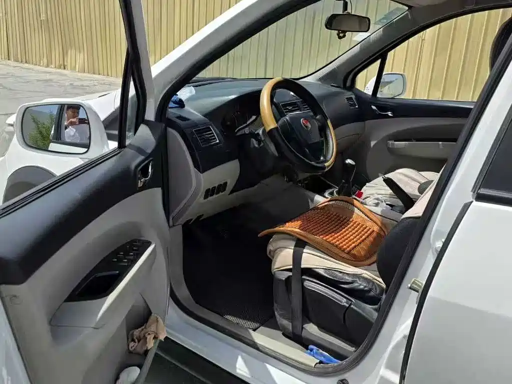 DONGFENG JINGYI X3