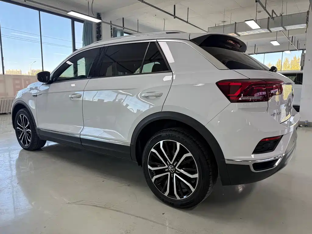 Volkswagen T-Roc — миниатюра 4