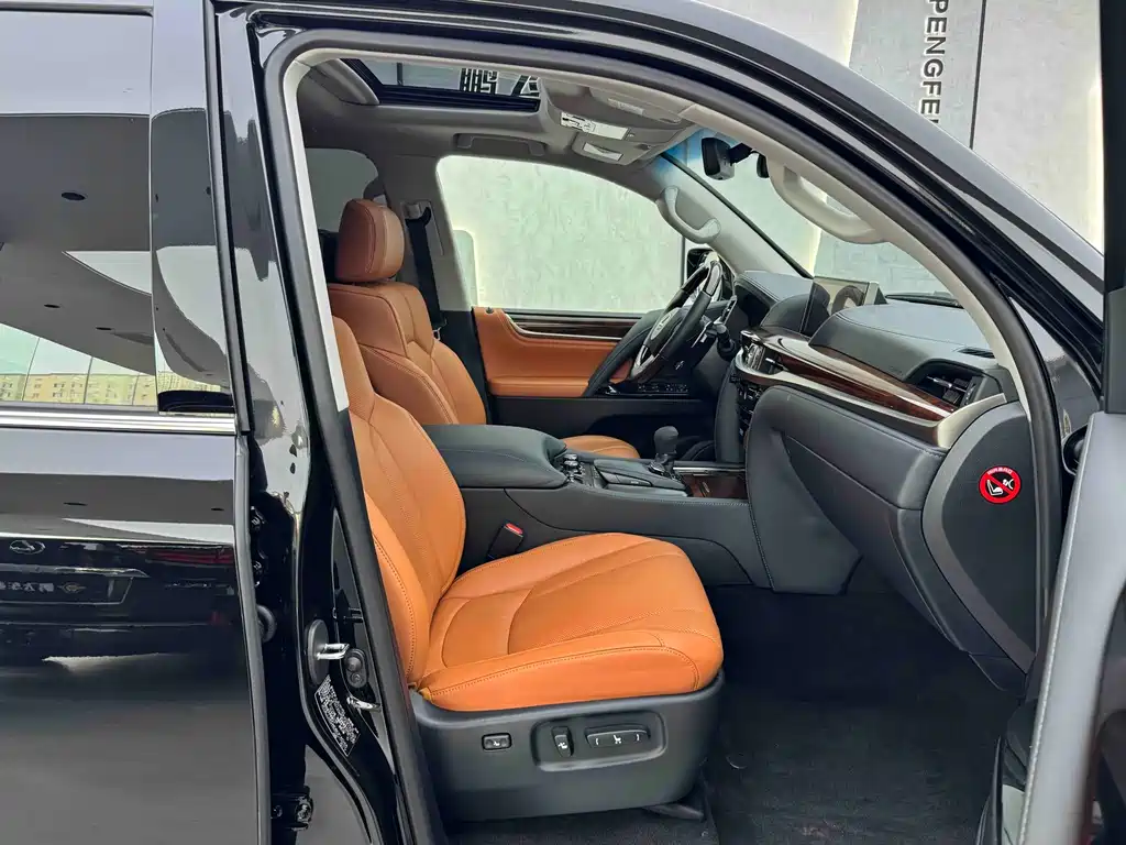 Lexus LX 2019 570 Luxury