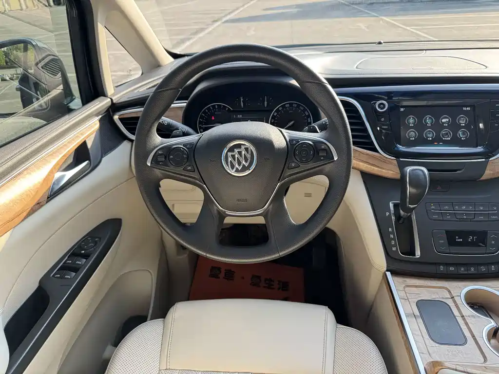Buick GL8 — миниатюра 13