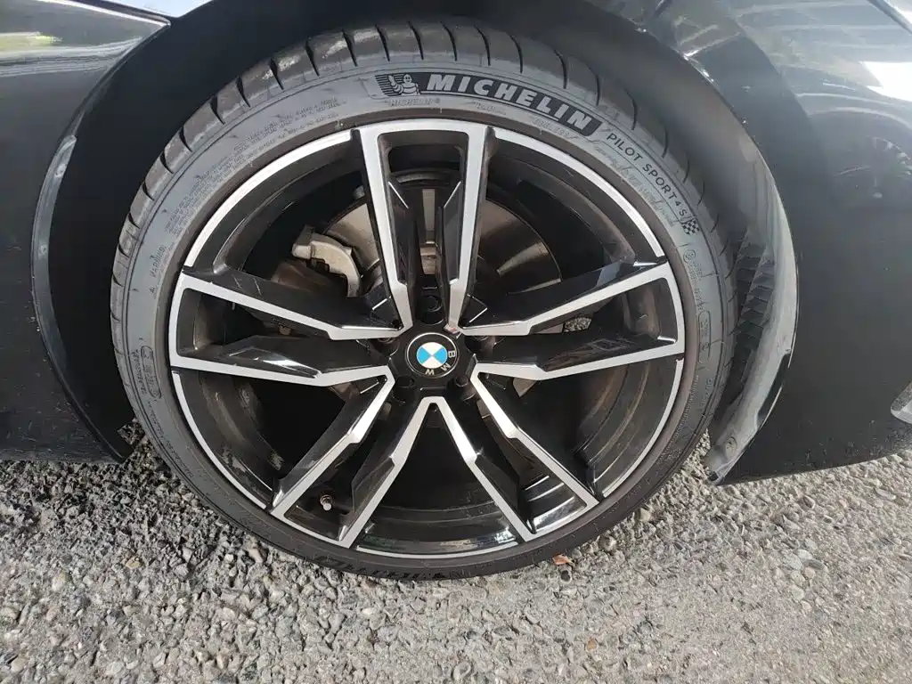 BMW Z4 — миниатюра 8
