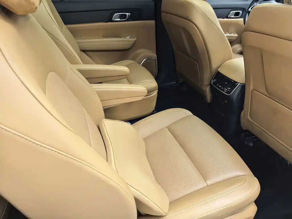 Li Auto Li ONE — миниатюра 8