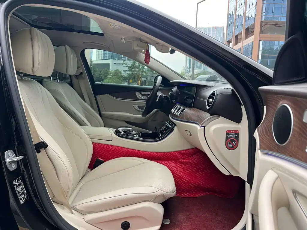 Mercedes-Benz E-Class — миниатюра 18