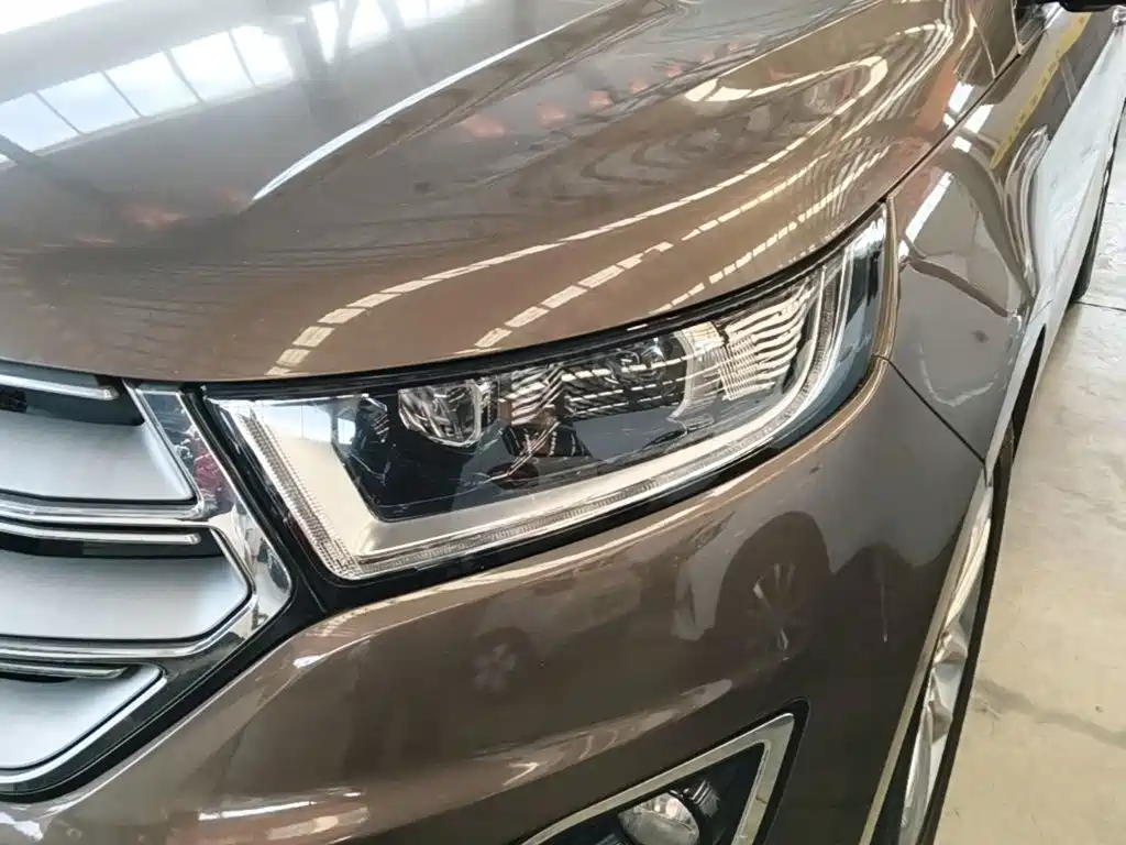 Ford Edge — миниатюра 24
