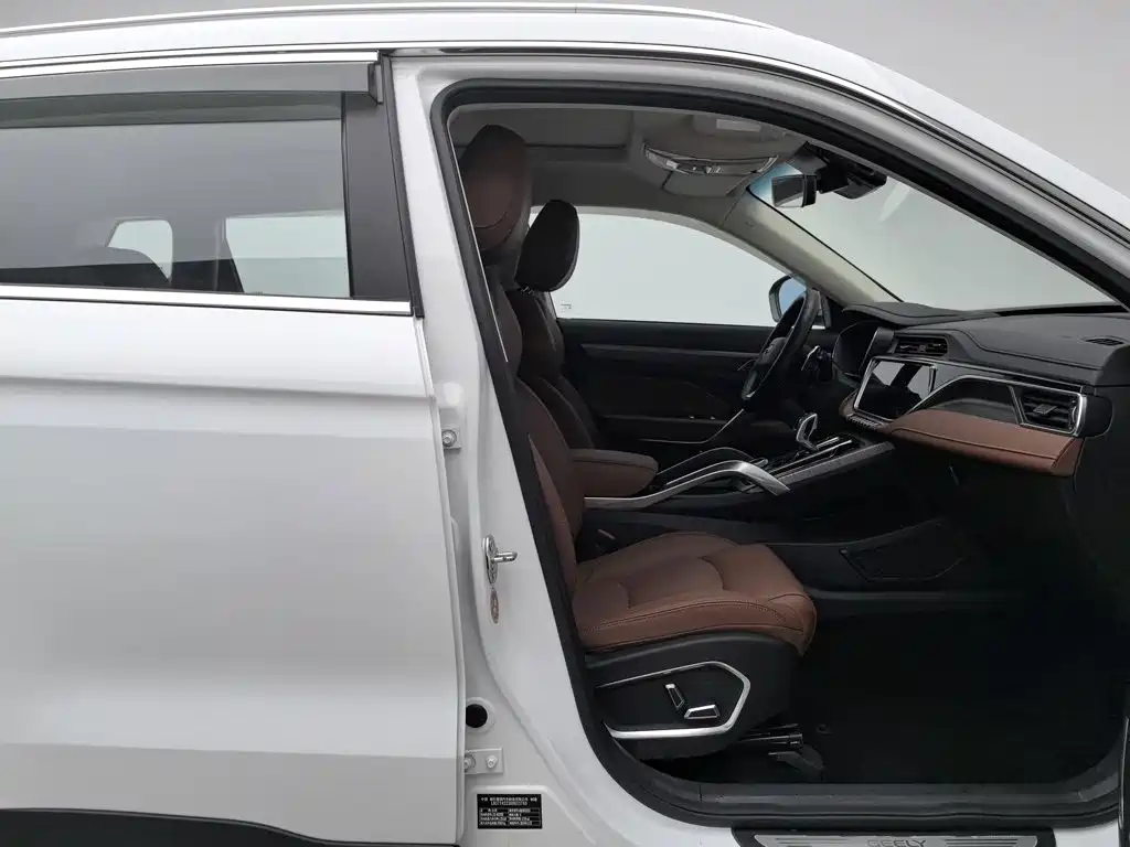 Geely Boyue — миниатюра 23