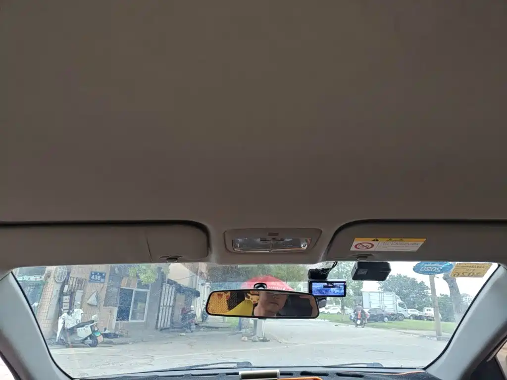 Toyota Yaris L — миниатюра 9