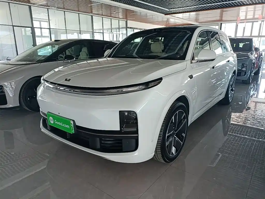 Li Auto Li L9 2025