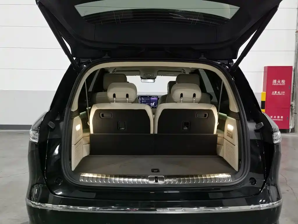 NIO ES8 — миниатюра 16